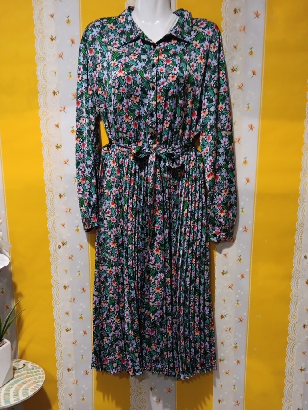 Floral Pleated Long-Sleeve Shirt Dress - Green Floral